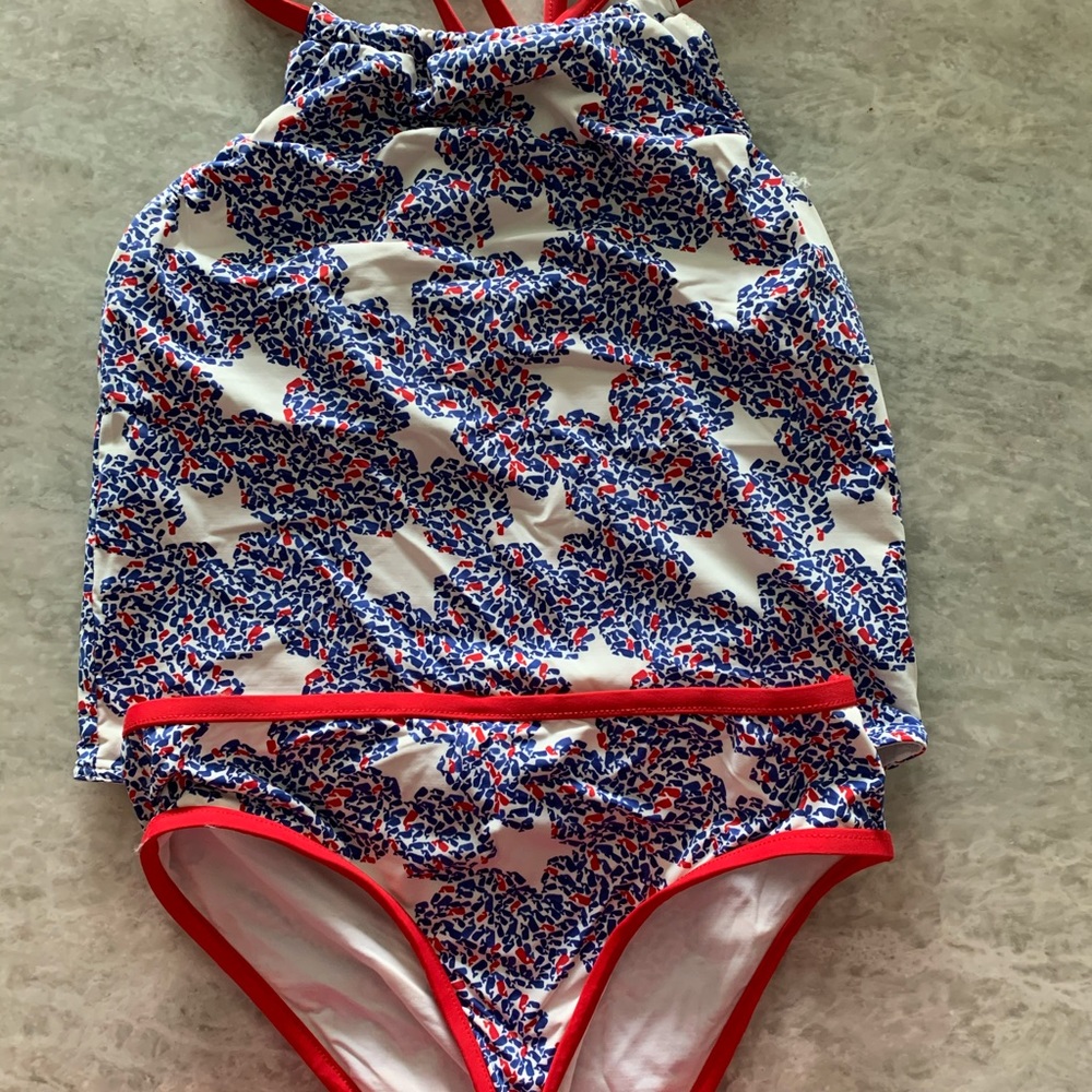 Vineyard Vines Tanking   Barely worn